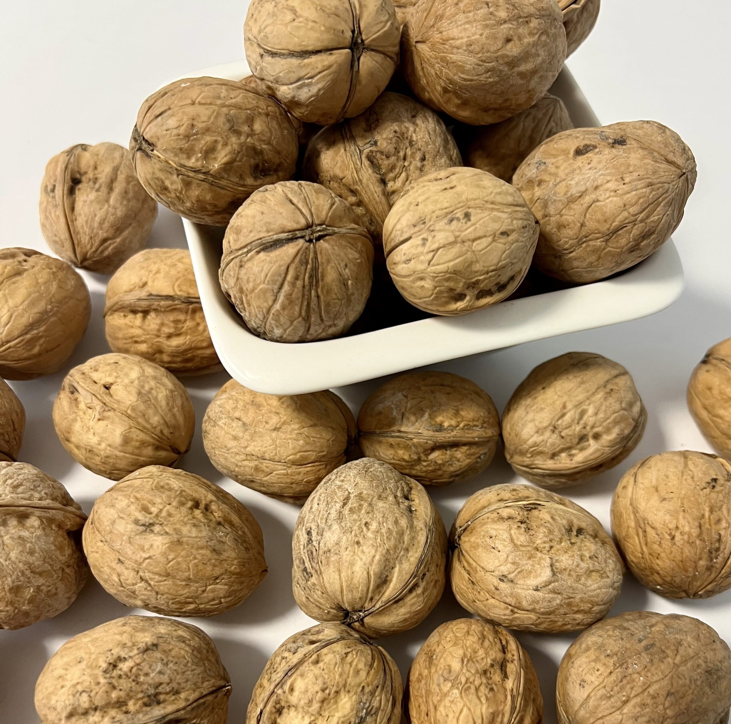 ŠVIEŽIO DERLIAUS NELUKŠTENTI GRAIKINIAI RIEŠUTAI 250g